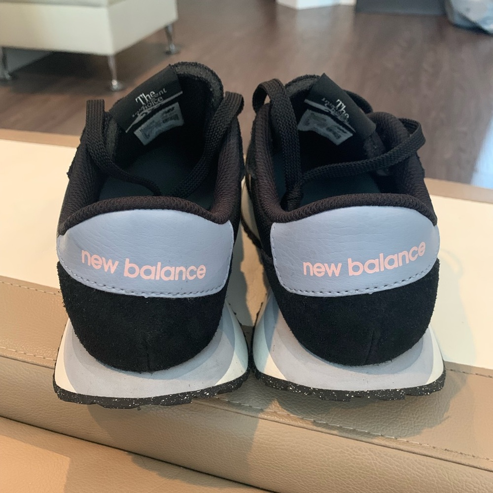 New Balance 237 Sneakers - Picture 10 of 13